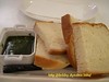好樣餐廳（VVG Bistro）的麵包和羅勒醬
