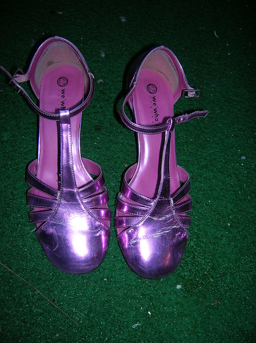 pink shoes - before