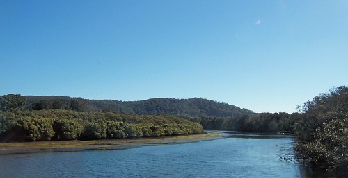 Narara Creek from the Henry Kendall Bridge on Pacific Hwy West Gosford