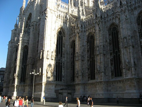 Side View  - Duomo, Milan Italy