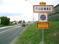 Entrée de Cognac - D732 (zoom)