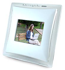 eStarling LCD Flickr-enabled Frame