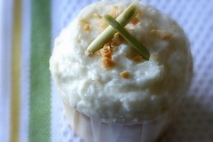lemongrass cupcakes with lemongrass-coconut buttercream frosting