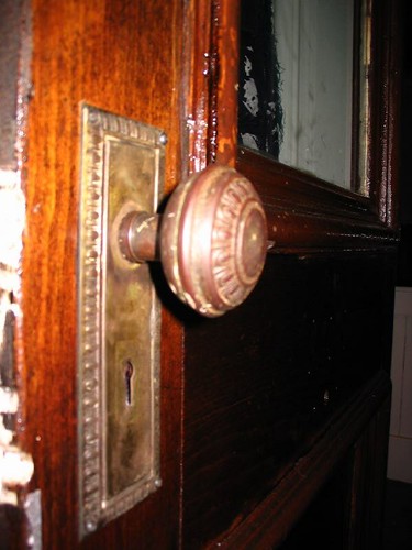 Victorian door knob - egg and dart