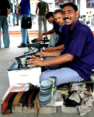 Shoe Polish Wallahs at Khar Station.