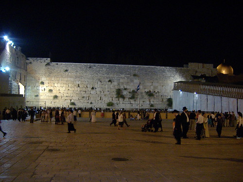 Soferet at The Wall