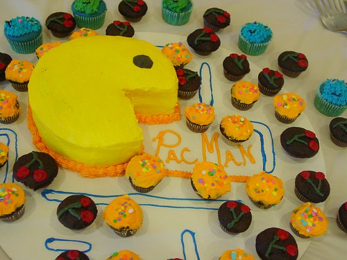 Pac Man Cake