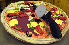 2006 TN State Fair: 10 foot styrofoam pizza.
