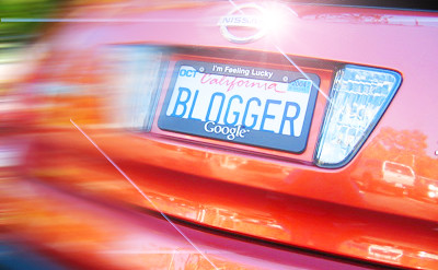 Blogger -junto a Pitas- ha sido sin duda uno de los gestores de blogs más populares y que más han influído en el desaforado crecimiento de la blogosfera. Creado en principio por Pyra Labs, Blogger fue adquirido en 2002 por Google