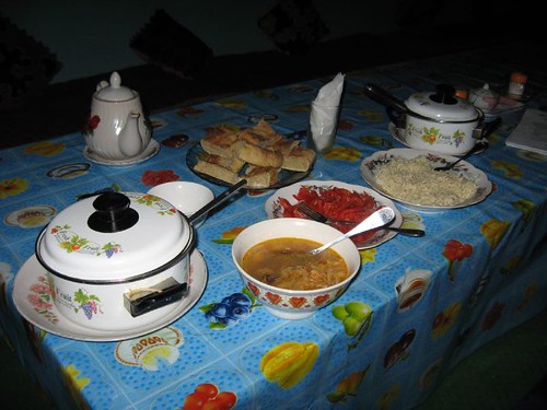 Evening meal at Murghab homestay, Murghab, Tajikistan / ムルガブ町でのホームステイの晩ご飯(タジキスタン、ムルガブ町)