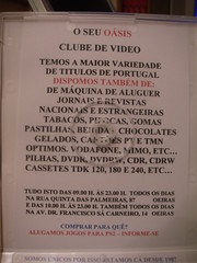 Caixa dos DVDs do Video Clube Oásis - interior, topo