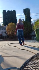 Keni early Feb jeans