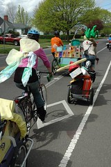 Puppet parade bike move