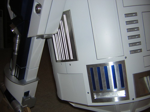 Victor's R2D2 Building Diary: Side Vents Arrive, Little Progress on ...