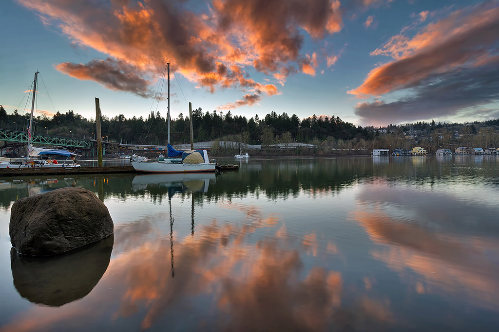 Sunset at Sellwood Riverfront Park