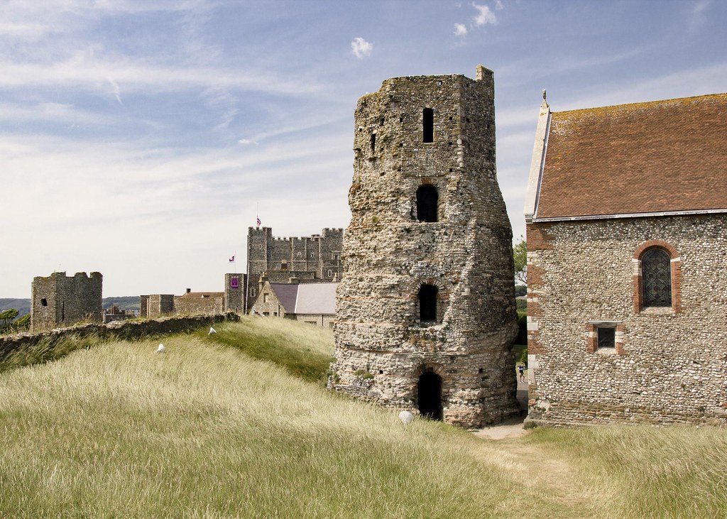 Roman Lighthouse (Pharos) and Dover Castle
