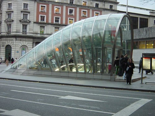 metro
entrance