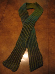 Green-blue brioche scarf