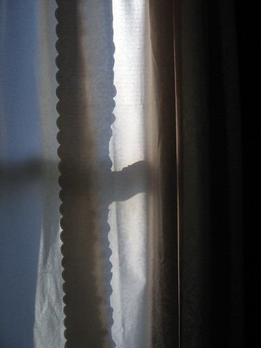 Curtain shadows