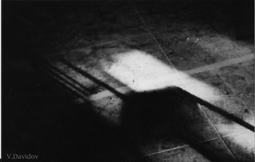 chair: shadow