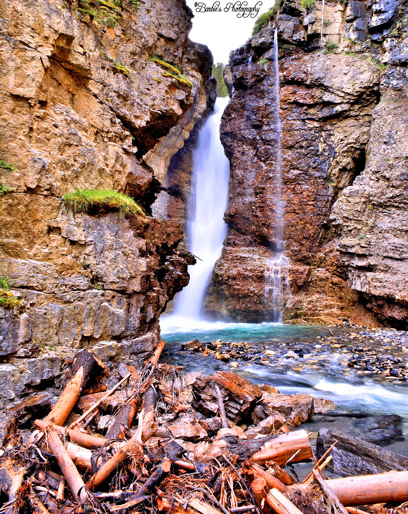 *The gorge walls weep*