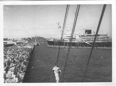 BP- Arrivée du Saggitaire à Nouméa 21 mai 1946- Fonds Jean Tranape