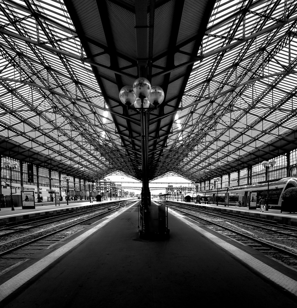 Departure gates