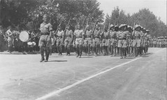 1941 - Les troupes FFL entrent dans Oms ou Alpe- Col. Suzanne Davreux