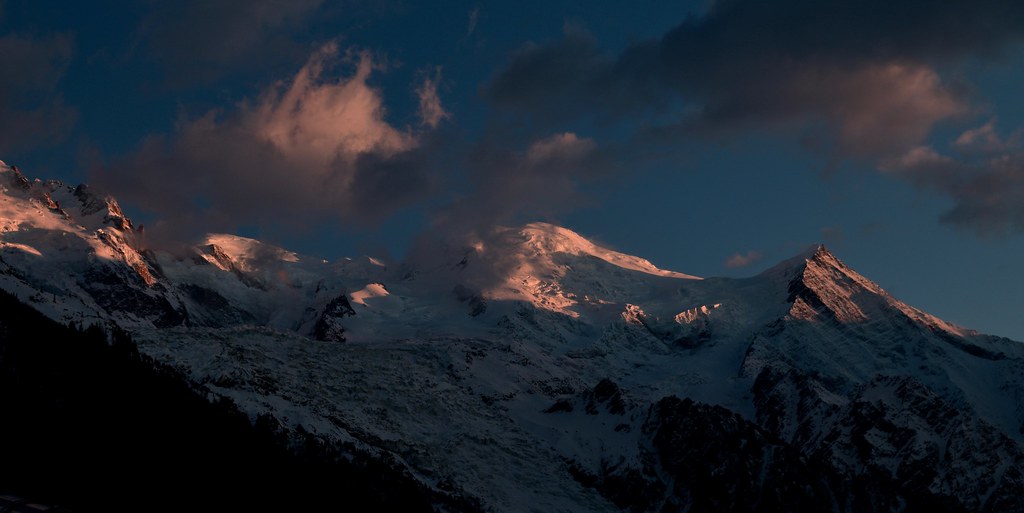 Le soleil salue le Mont Blanc Sun says good-bye to Mont Blanc
