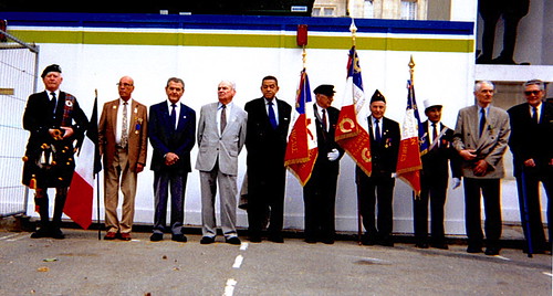 Authion - inauguration - De gauche à droite : 5e Louis Come (BIM), 7e, Antoine Maniscalco, 9e, Constant Engels (RA) - col.Wladislas Picuira
