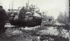 1945- Alsace Tank du 8e RCA appuyant l'infanterie dans les bois d' Onhenheim