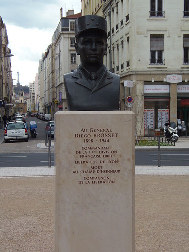 Buste du général Brosset