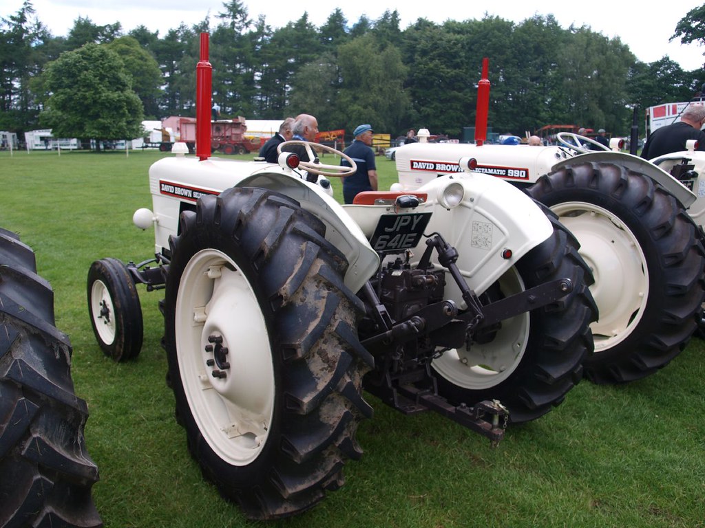 David Brown Selectamatic 880 Farm Tractors - 1967