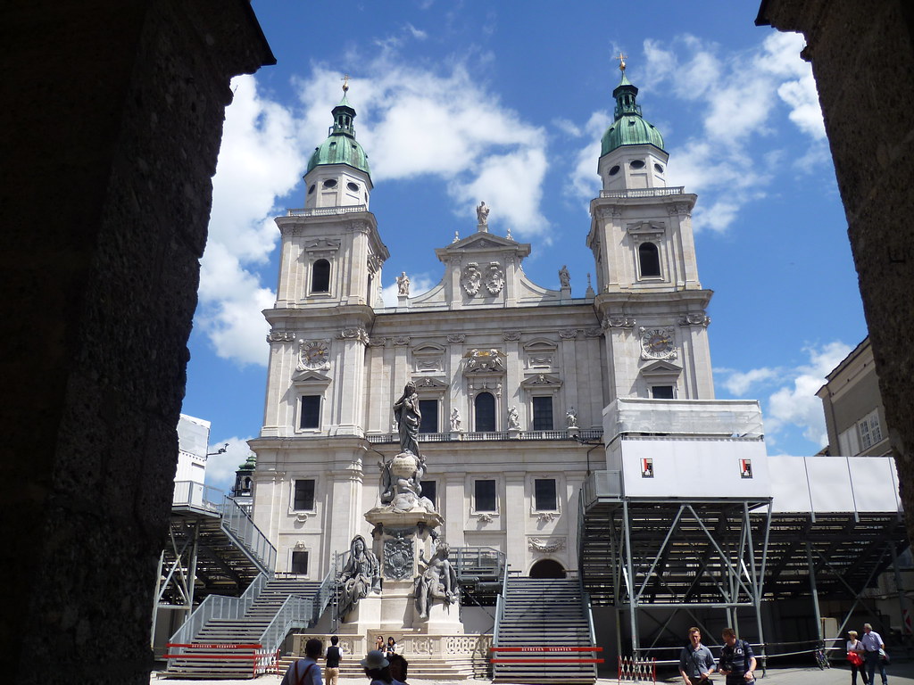 Salzburg (Austria) - Salzburger Dom, Duomo di San Ruperto e San Virgilio di Salzburgo, la Catedral de Santo Ruperto y Virgilio de Salzburgo, la Cath&eacute;drale de Saint Rupert et Saint Virgile de Salzbourg, the Cathedral of Saint Rupert and Saint Vergilius