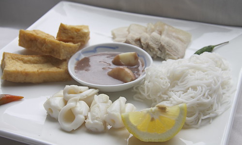 Bun dau mam tom - Shrimp Paste Sauce with Tofu, Squid and Pork belly