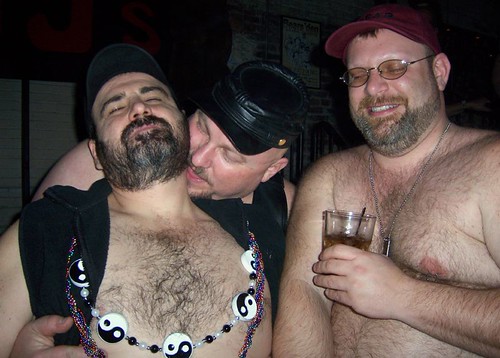 105790602_037f3e414c.jpg