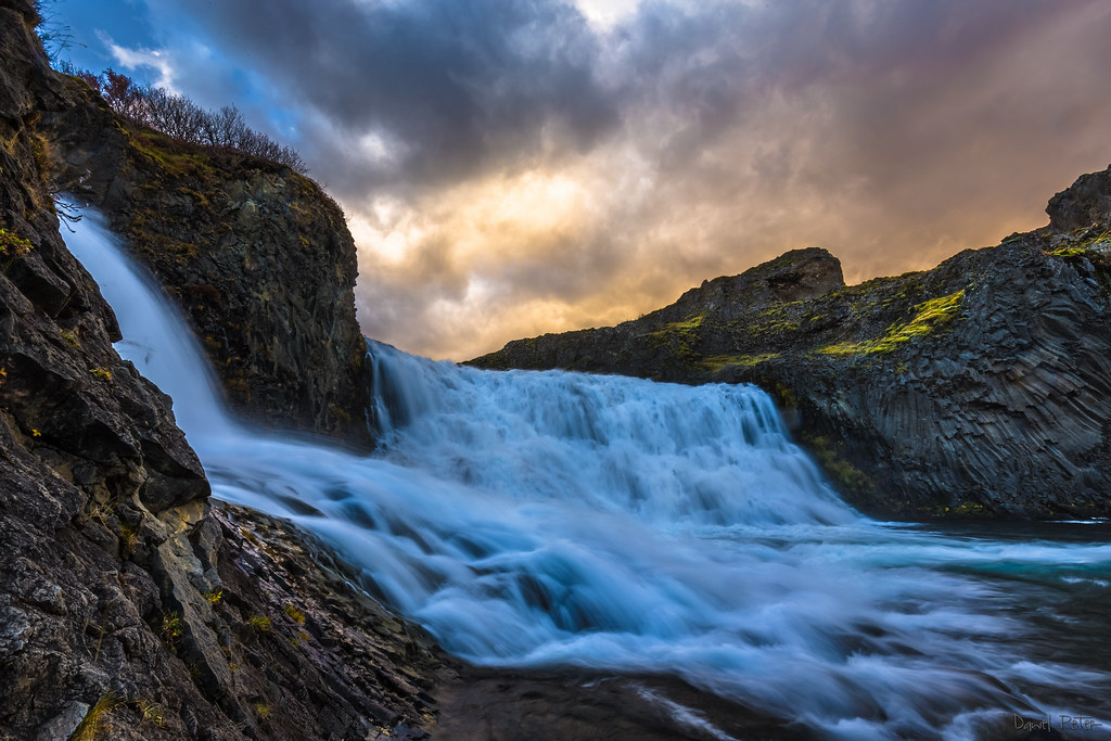 Hjalparfoss