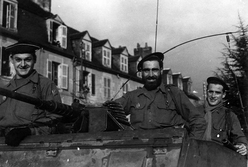 Décembre 1944 - Le RFM à Guéret (Creuse) - posté par Simon Militaria sur FB 1ère DFL