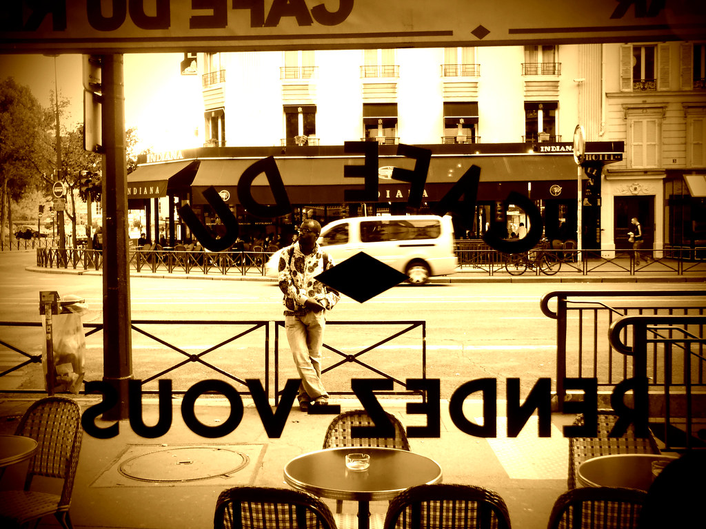 Caf&eacute; du Rendez- vous