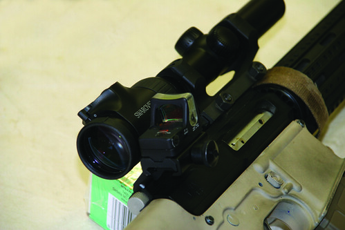Terrys gun scope & dot close up right side