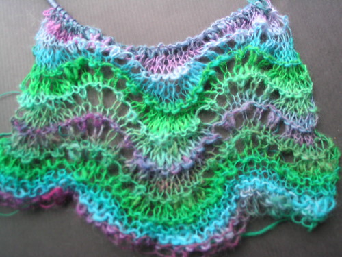 Feather and fan handspun