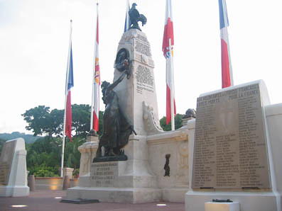 BP - monument à Papeete