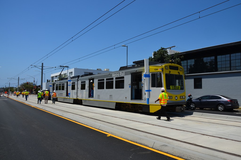 1473 MTA Expo Line Headed To The Pier 20150728 AKW