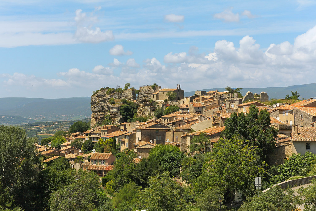 D48 - Saignon (France)