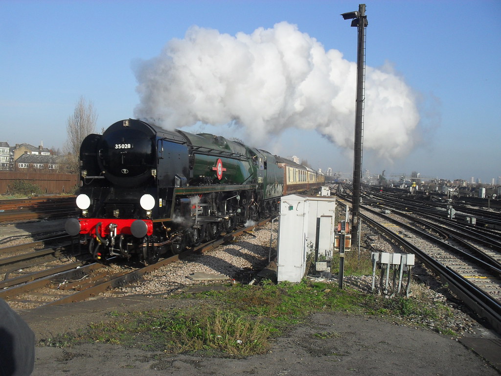 BR 35028 Clan Line @ Clapham Junction