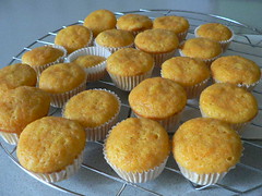 Mini carrot muffins 006