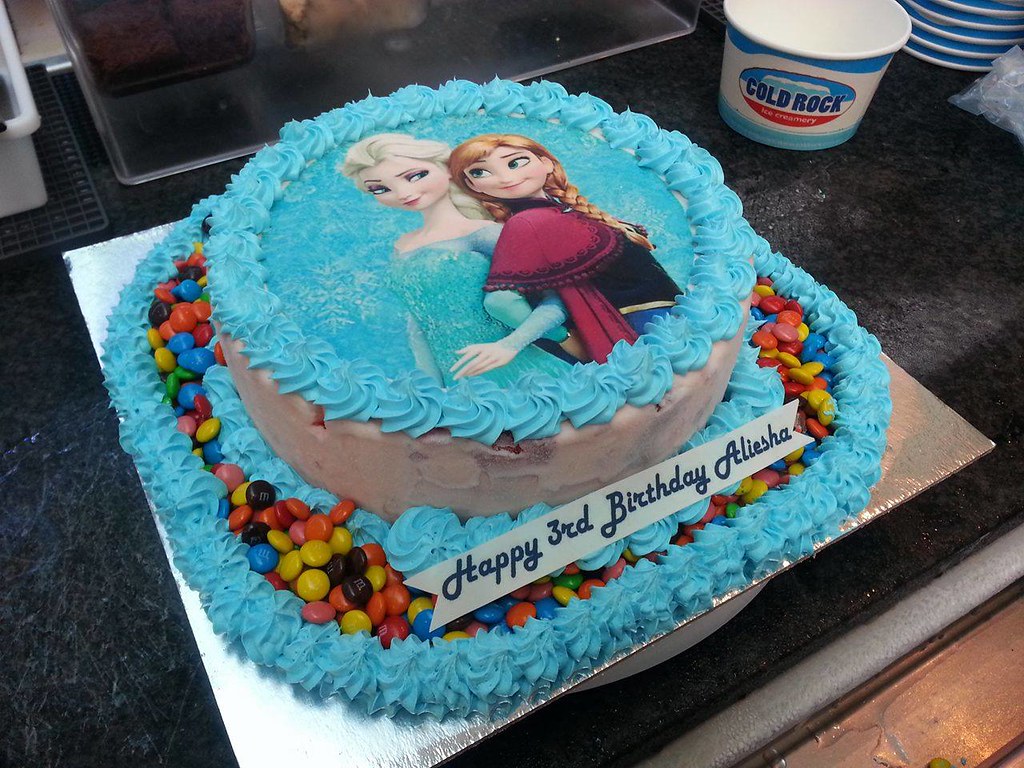 Themed ice cream party cakes