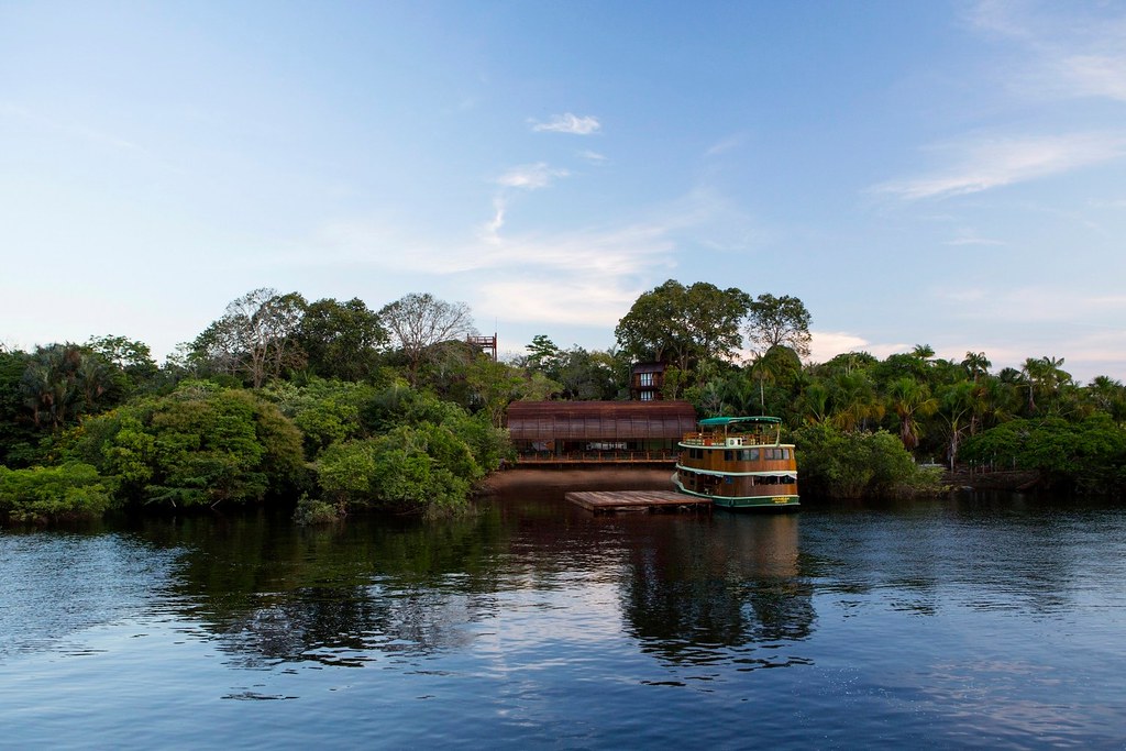 TURISMO: Mirante do Gavi&atilde;o Amazon Lodge