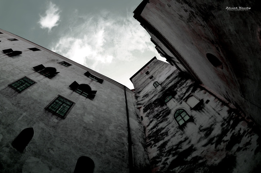 B&iacute;tov Castle, Czech Republic