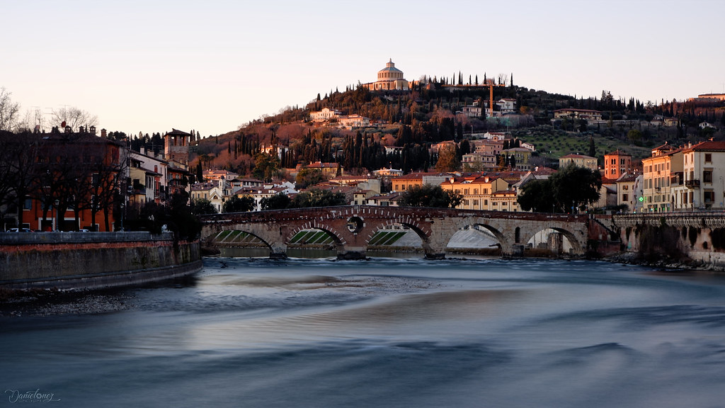 Ponte Pietra